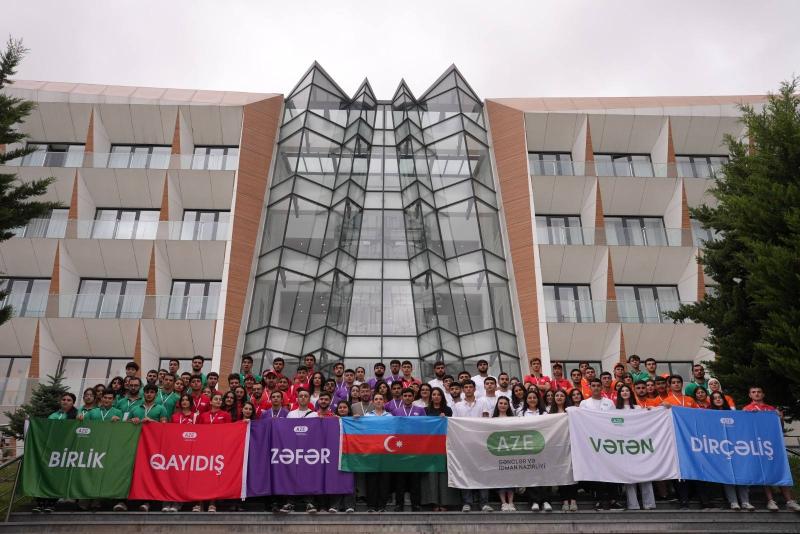 “REGİON GƏNCLƏRİNİN III LİDERLİK MƏKTƏBİ” DÜŞƏRGƏSİNƏ START VERİLİB