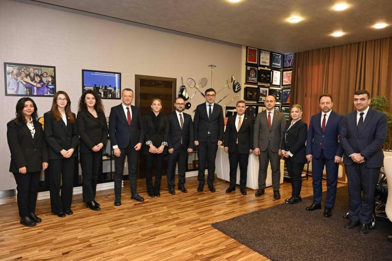 Gənclər və idman naziri Fərid Qayıbov Türkiyə nümayəndə heyətini qəbul edib.