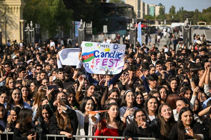 “GənclikFest” festivalı keçirilib.